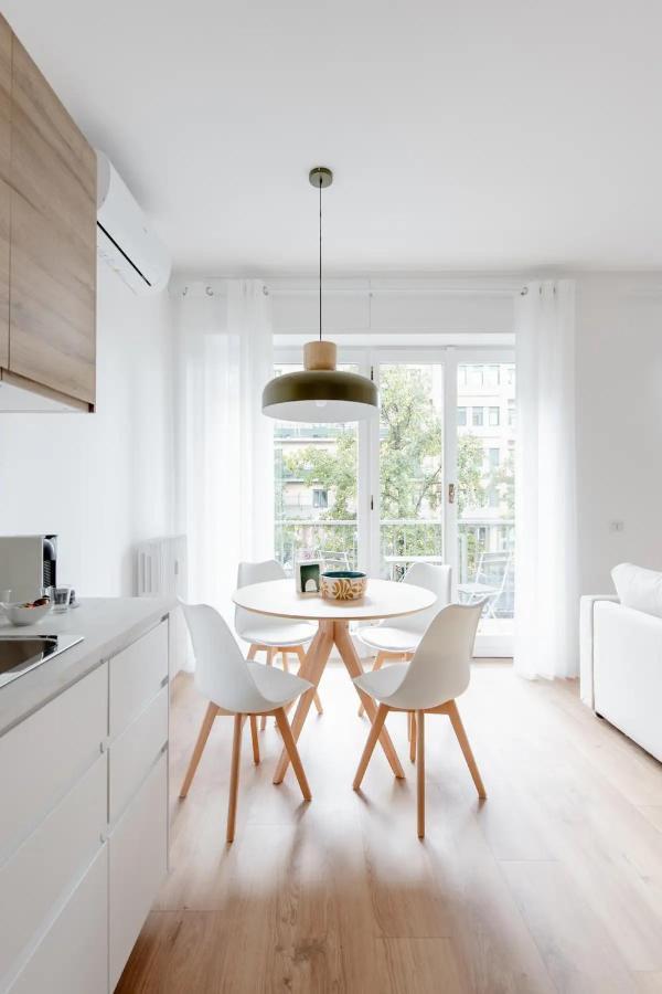 Luxury 2 Bedroom Apartament, Close To San Siro, Fiera And 10 Min Metro To Duomo Milan Exterior photo
