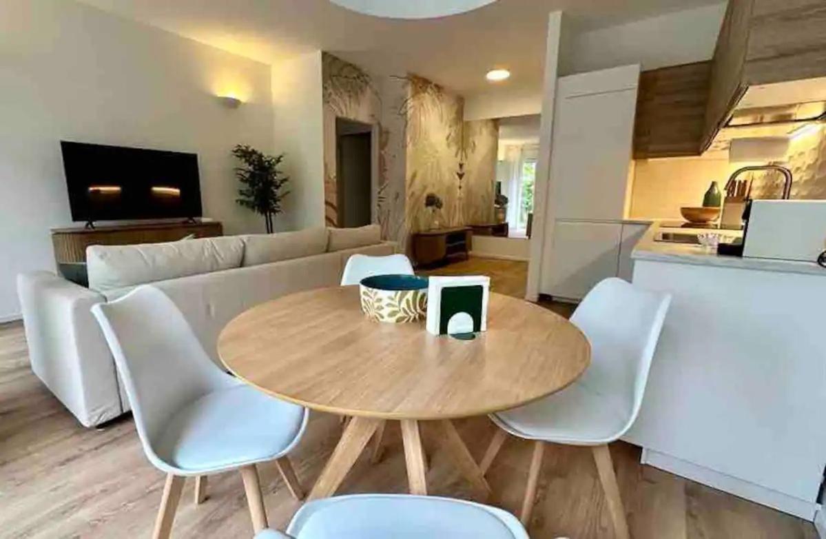 Luxury 2 Bedroom Apartament, Close To San Siro, Fiera And 10 Min Metro To Duomo Milan Exterior photo